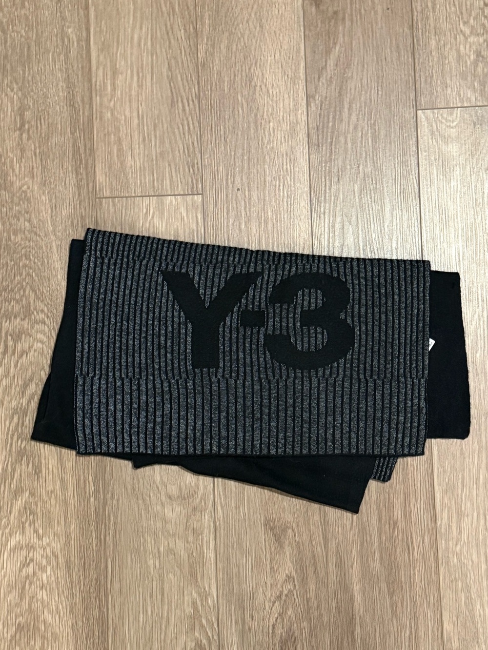Y-3 Black & Dark Gray Ribbed Logo Scarf Reflective